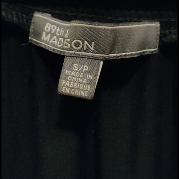 💖3/$25💖 89th & Madison Off-Shoulder Blouse - Picture 2 of 7